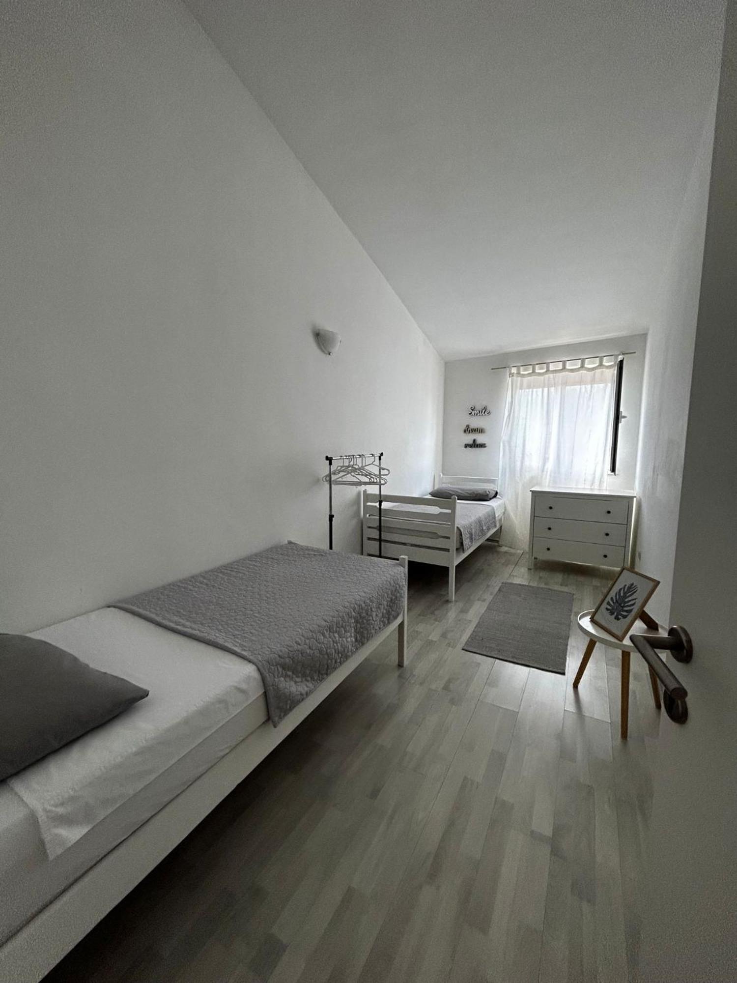 Apartments Petrovic Pirovac Luaran gambar