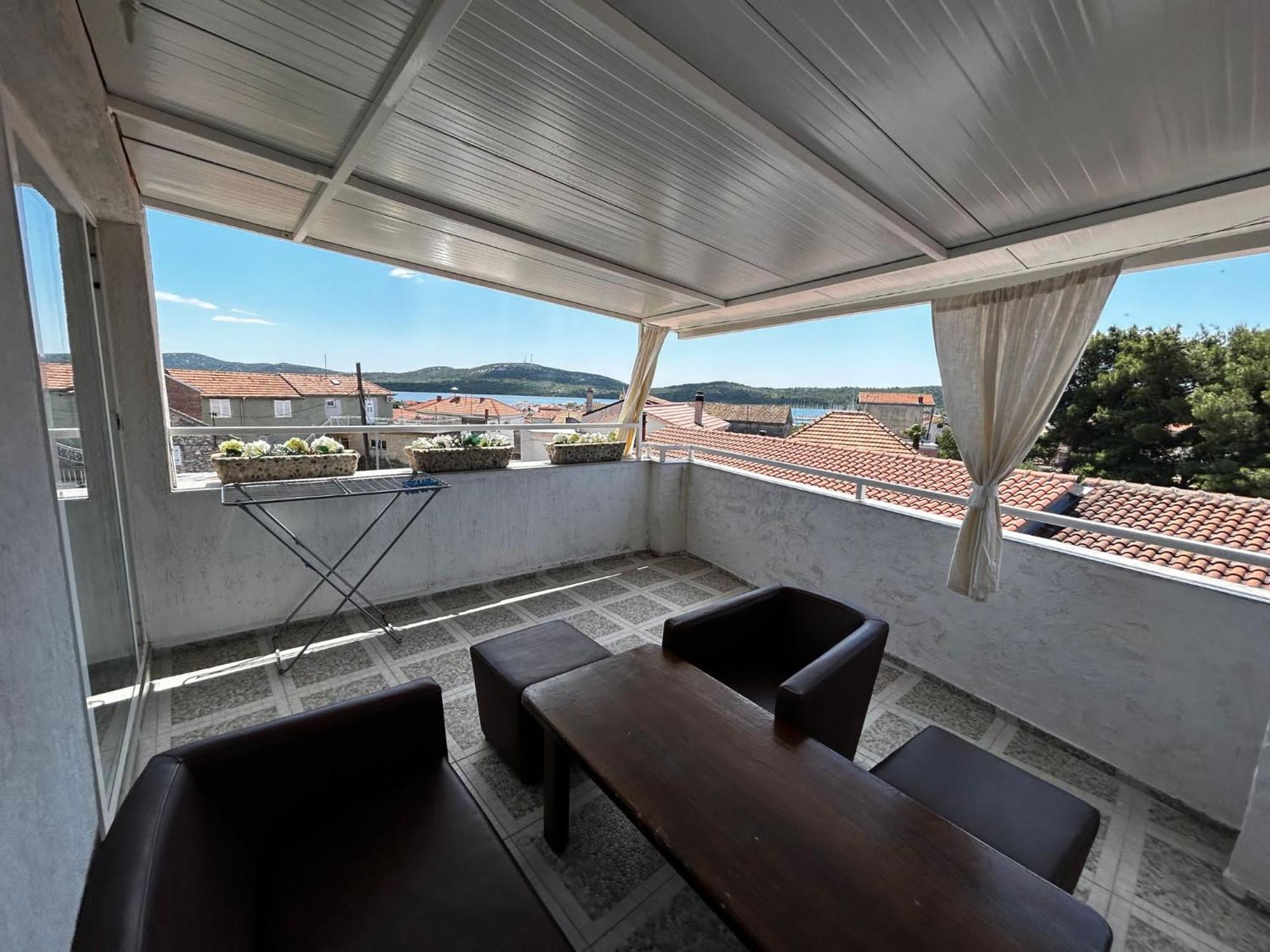 Apartments Petrovic Pirovac Luaran gambar